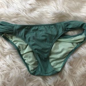 VICTORIAS SECRET BIKINI BOTTOMS